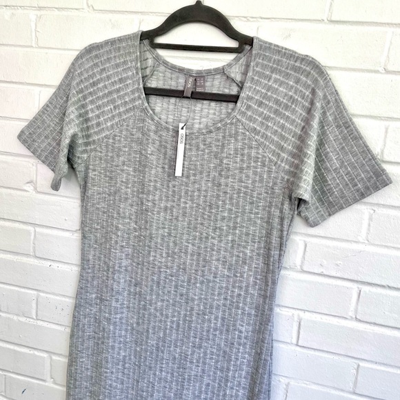 ASOS Gray Ribbed Midi Dress, Size 6 *NWT* - Picture 6 of 6